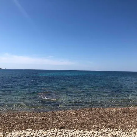 Idapart.510 Vuemer, Decore, Sanary-sur-mer, Plage *